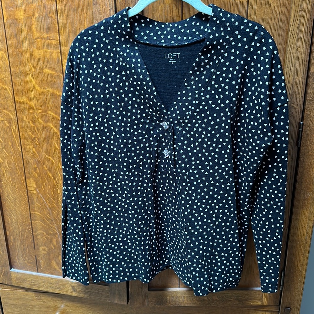 Black & white Loft long sleeve top, size small, never worn